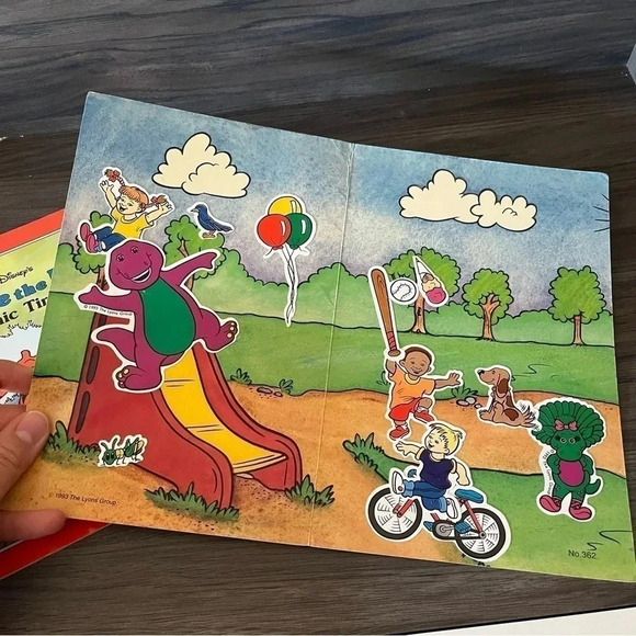 Vintage Barney, Mickey, Winnie the Pooh Colorforms Playset Book 1993 lot of 3 - Picture 3 of 13